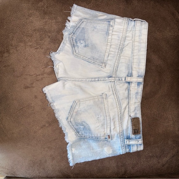 Shorts - Picture 6 of 6